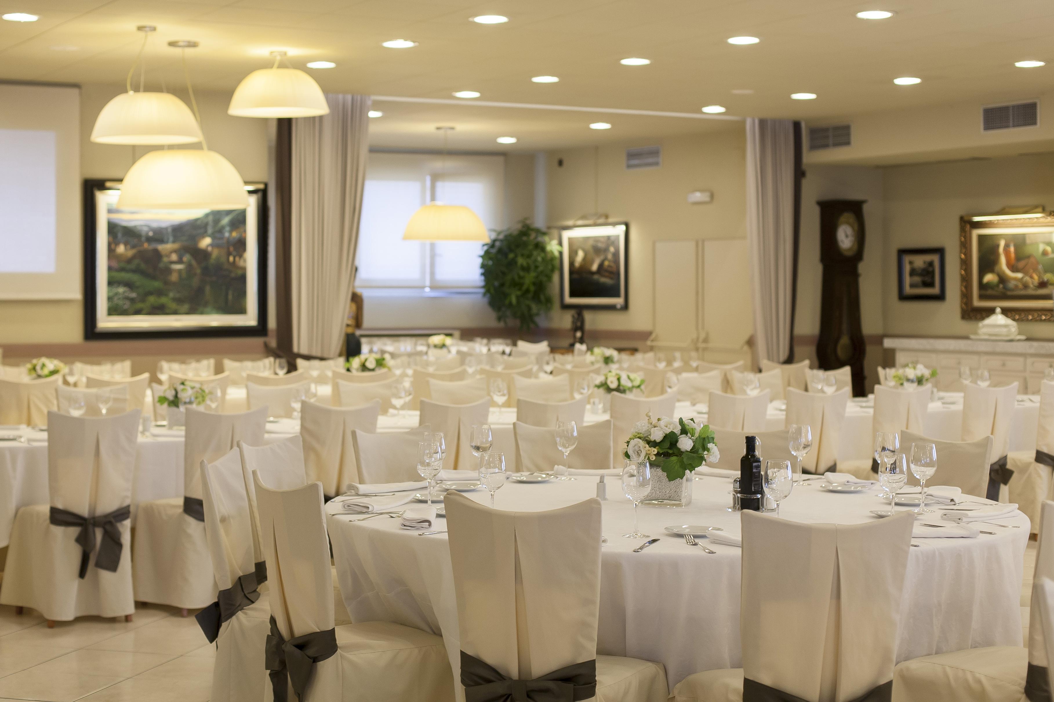 Hotel Pirineos Figueres By Pierre & Vacances Esterno foto